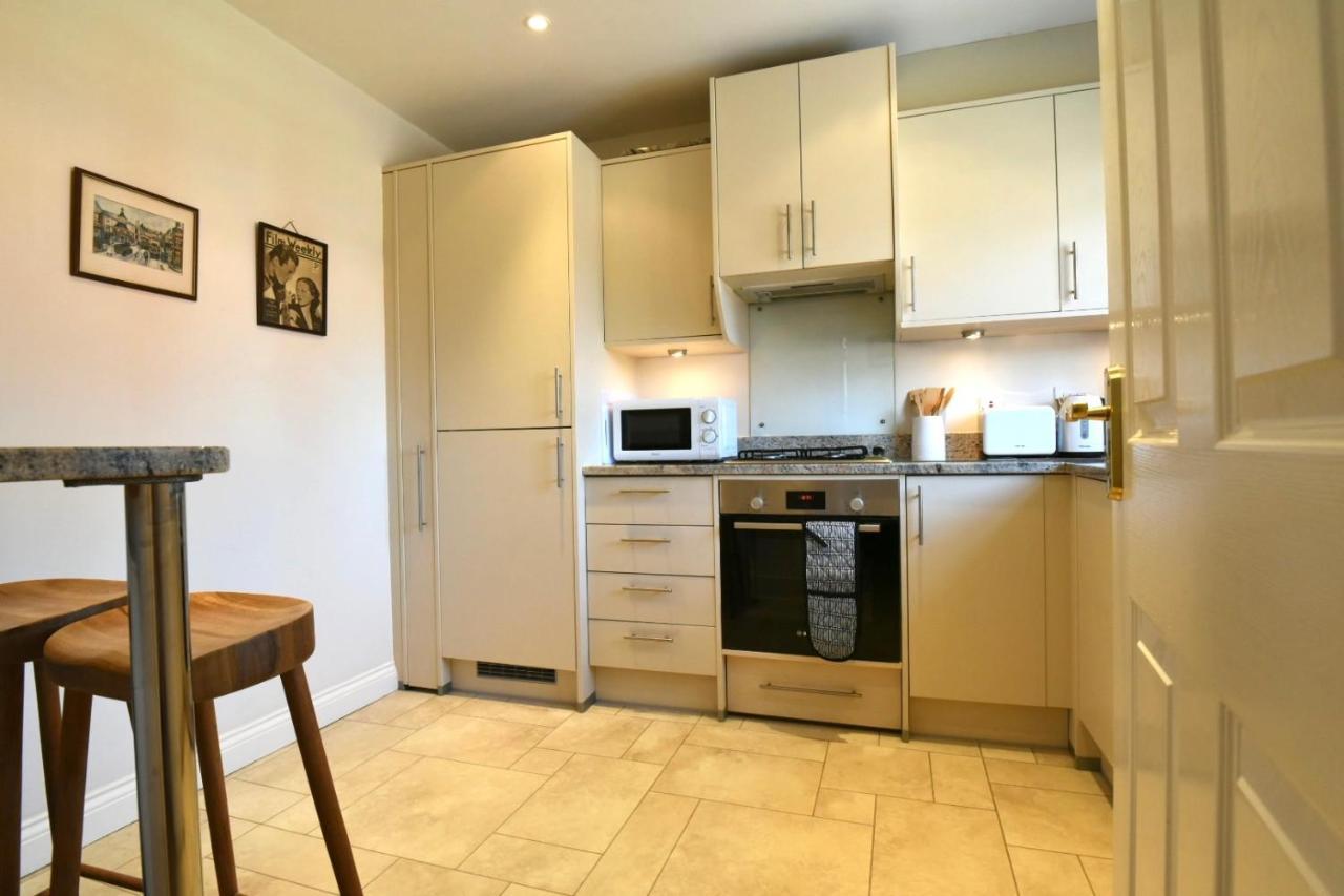 47 Wetherby Way, 3 Bedrooms, Sleeps 6, Easy Walk To Town, Parking, Self Catering, Great View Stratford-upon-Avon Exterior photo