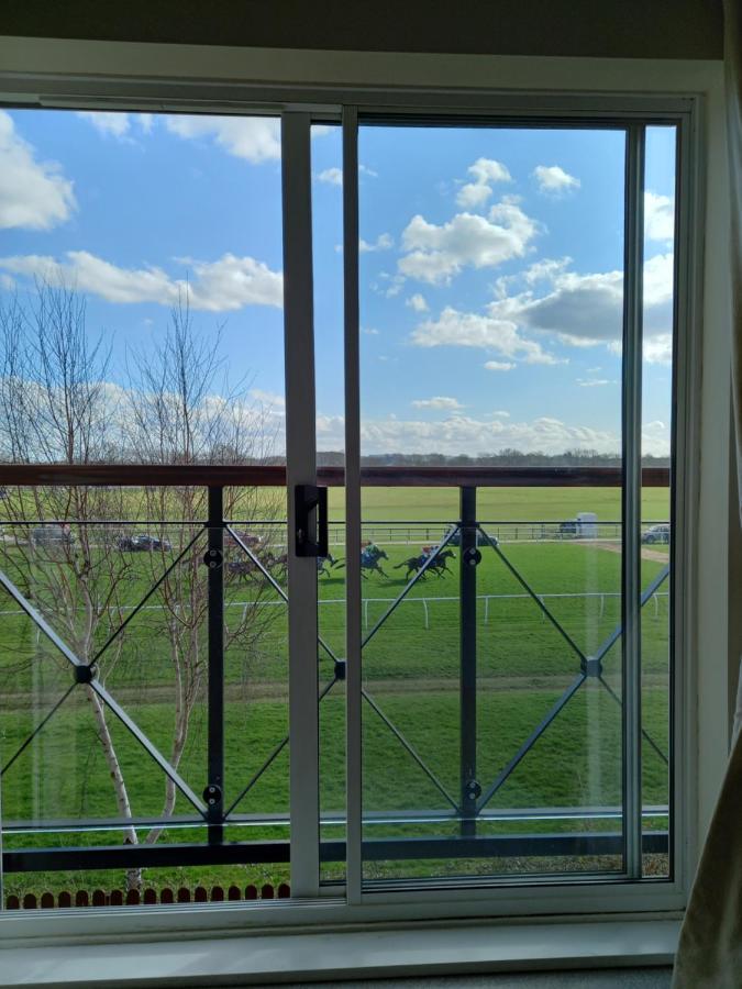 47 Wetherby Way, 3 Bedrooms, Sleeps 6, Easy Walk To Town, Parking, Self Catering, Great View Stratford-upon-Avon Exterior photo