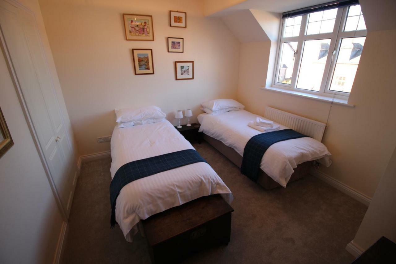 47 Wetherby Way, 3 Bedrooms, Sleeps 6, Easy Walk To Town, Parking, Self Catering, Great View Stratford-upon-Avon Exterior photo